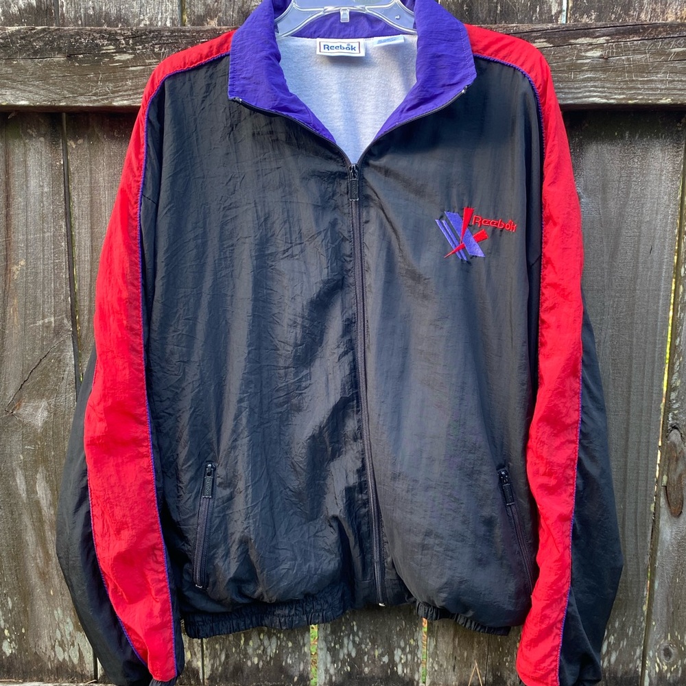 Reebok Vintage Windbreaker Zip Up Nylon Jacket Black Red and Purple Men’s Large